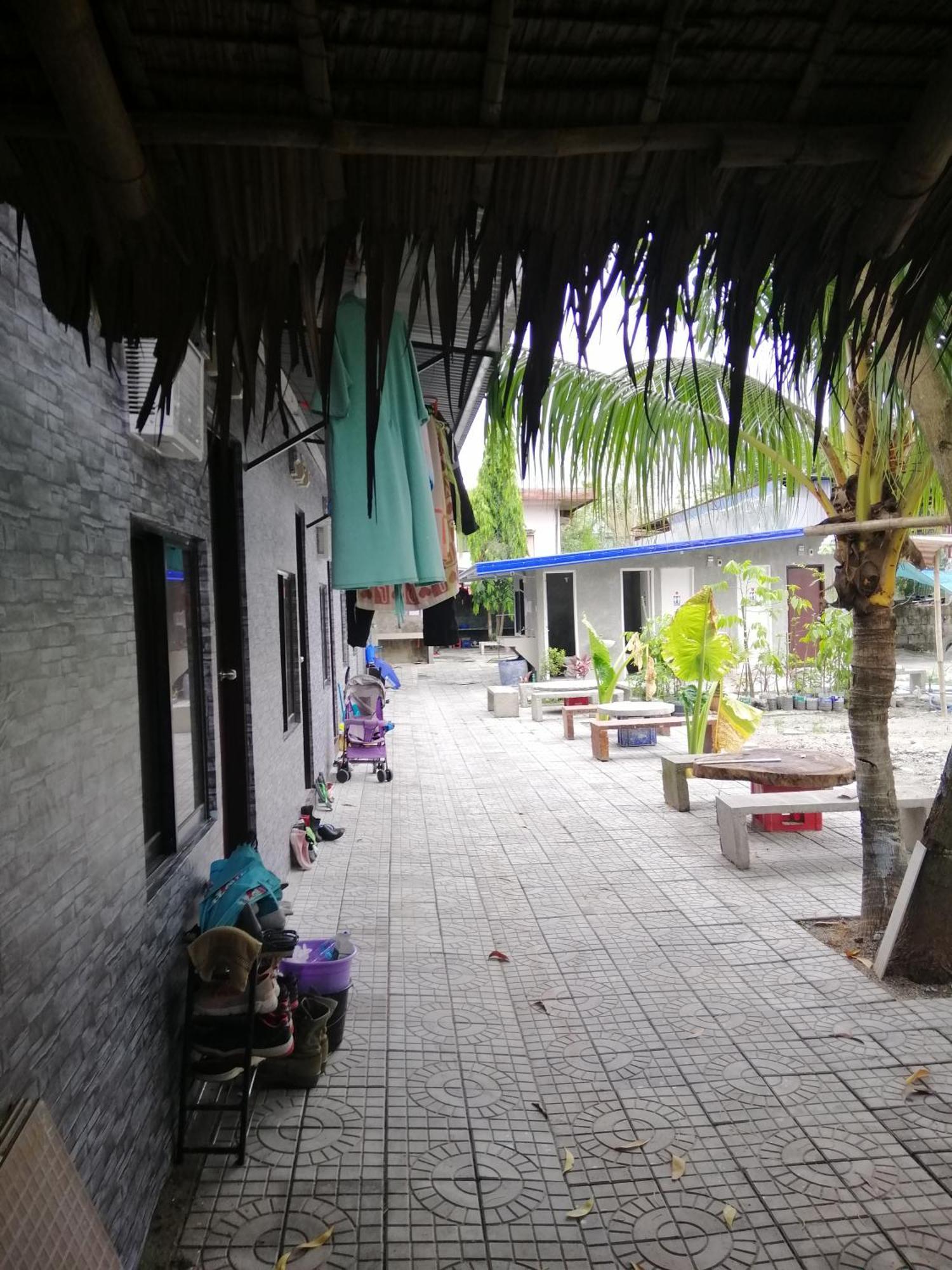 Hostel Katrina'S Dorm Tarlac City Exterior foto