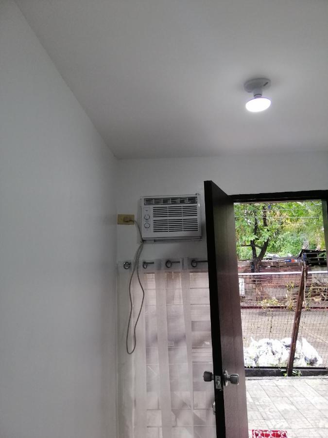 Hostel Katrina'S Dorm Tarlac City Exterior foto